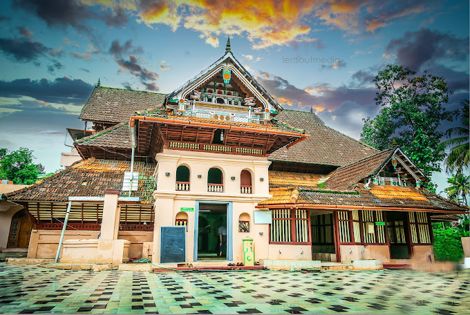 Thazhathangady Juma Mosque